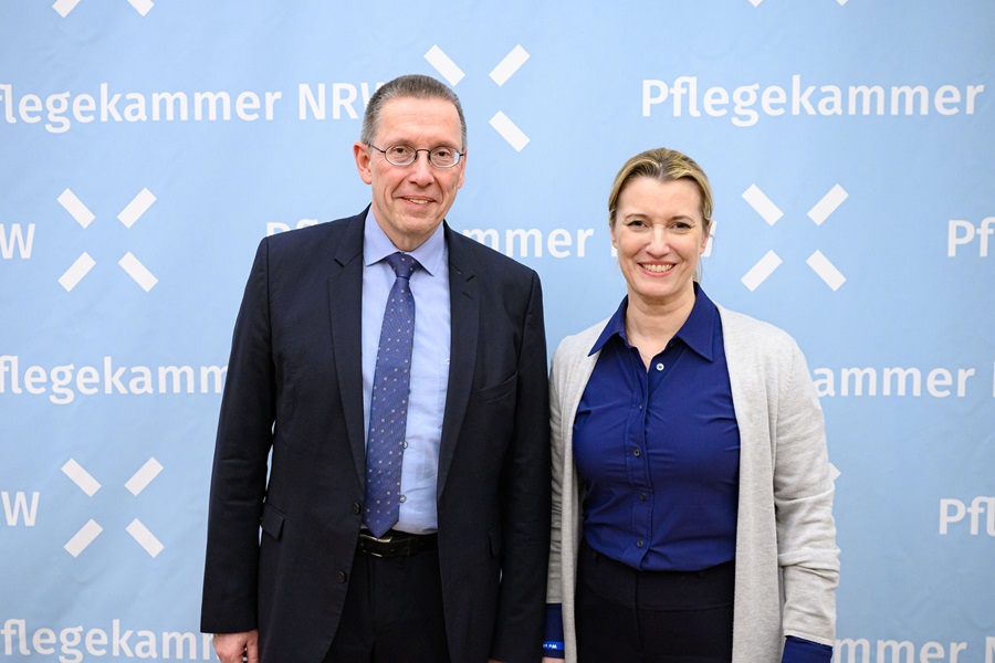 Drei von vier Pflegefachpersonen aus dem Ausland sind ein Jahr nach ihrem Berufsstart in NRW wieder weg
