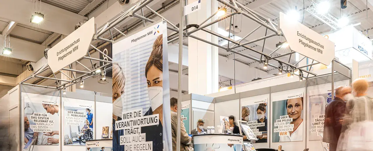 Ausstellungsstand der Pflegekammer NRW